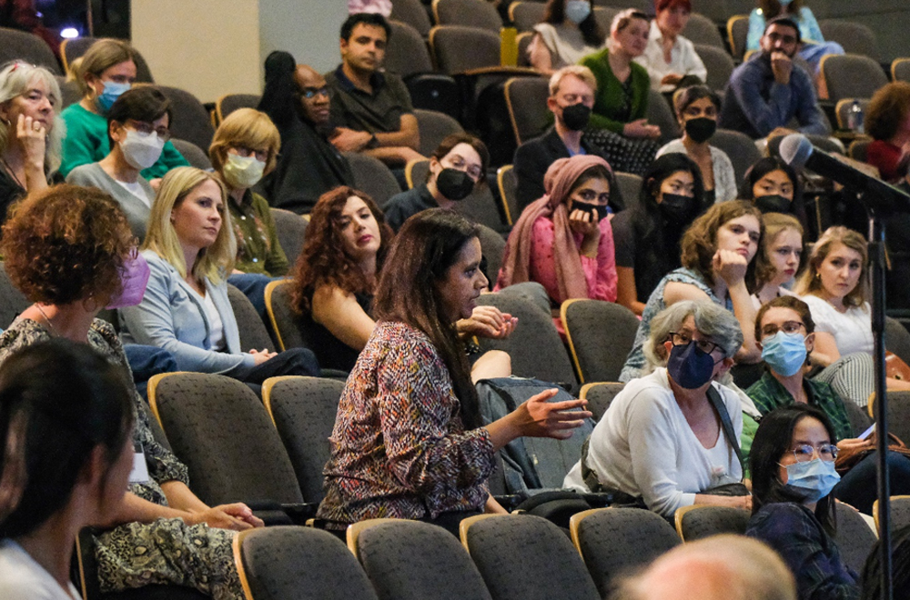 Audience member asks panelists a question at the Fall 2022 MIT event. Photo: Sarah Aprea